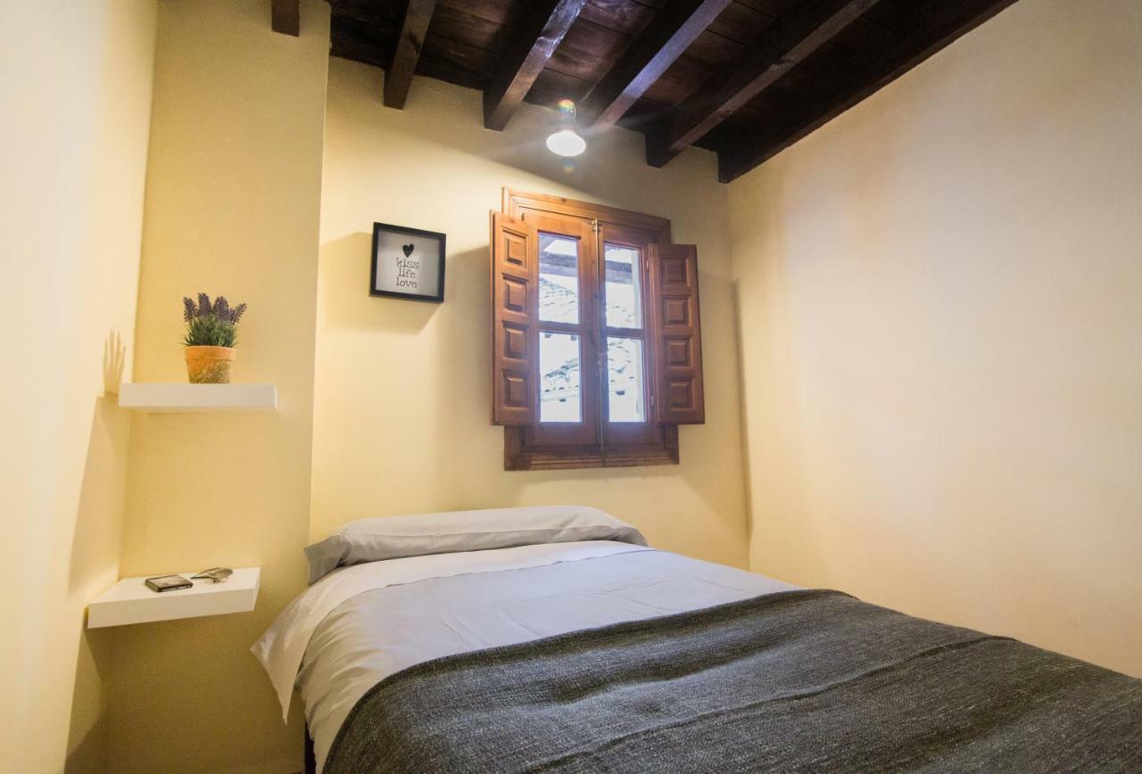 Apartamentos Nahira Suites 3000 Γρανάδα Εξωτερικό φωτογραφία