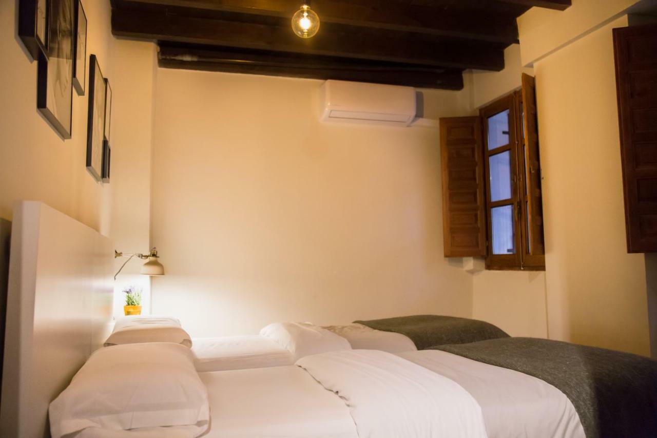 Apartamentos Nahira Suites 3000 Γρανάδα Εξωτερικό φωτογραφία